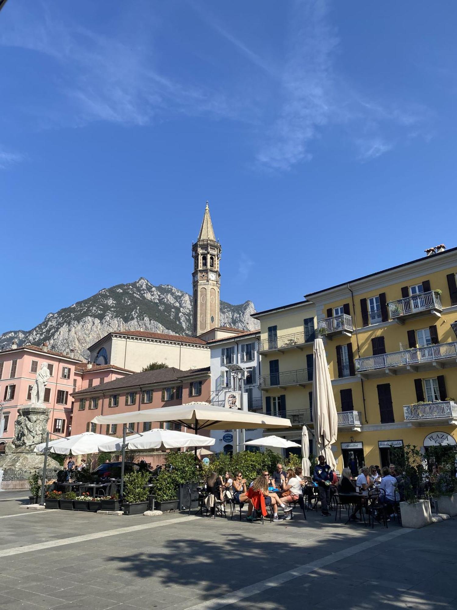 Lake Front Apartments, Lecco Eksteriør billede