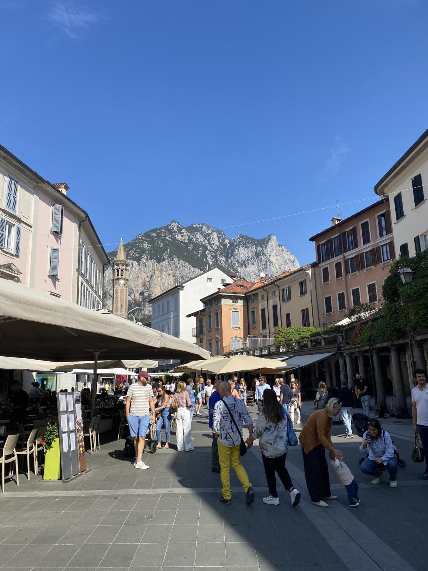 Lake Front Apartments, Lecco Eksteriør billede
